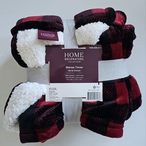 Home Decorators Sherpa Red Plaid Throw Blanket Plush Soft Size 50in X 60in NWT